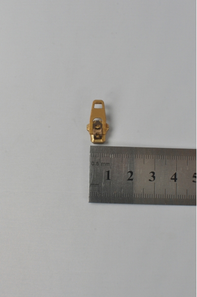 ZIP109 金色金屬拉鏈頭 正面照